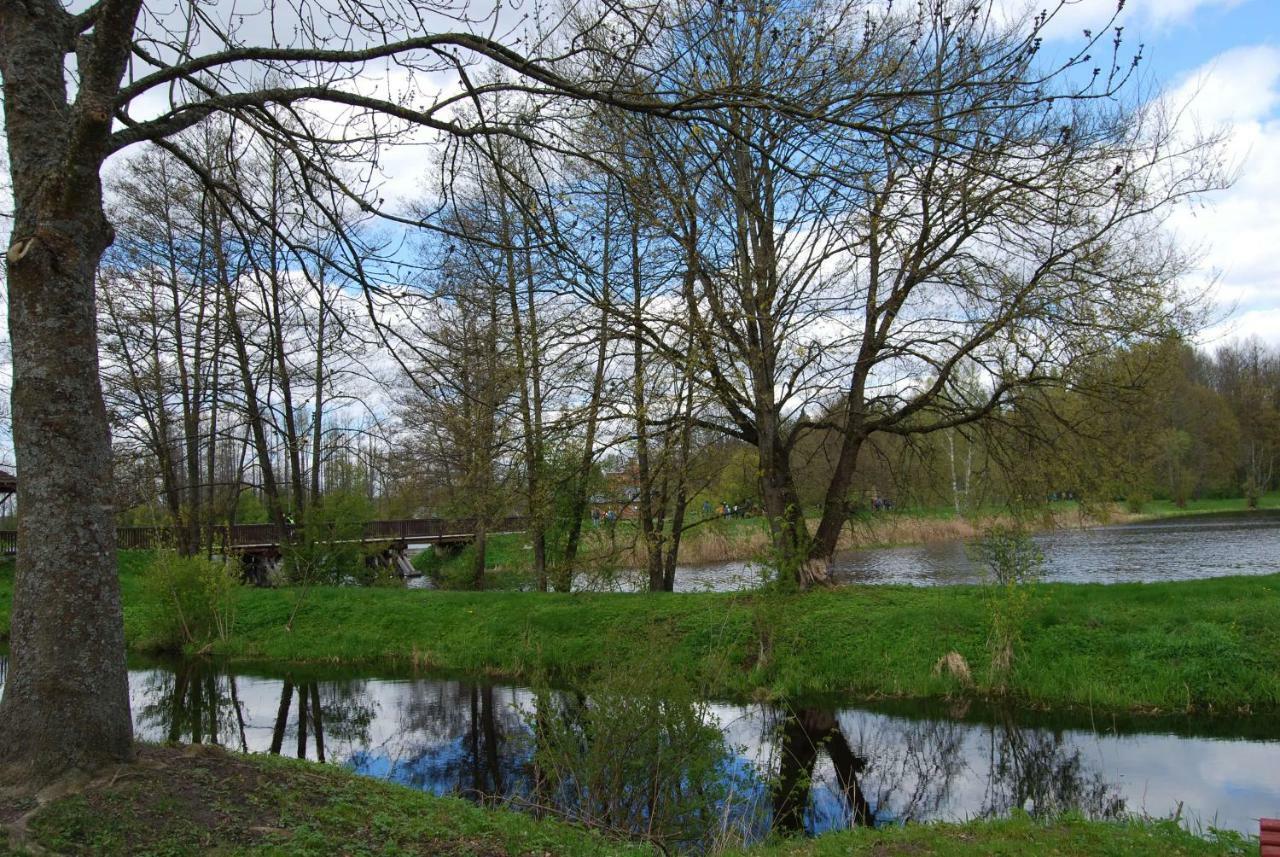 Kamienna Zagroda Białowieża Buitenkant foto